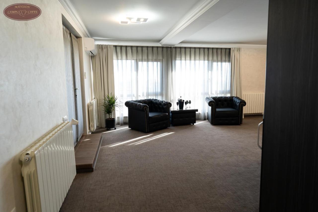 Отель Campus Caffe Mansion Бузэу Экстерьер фото
